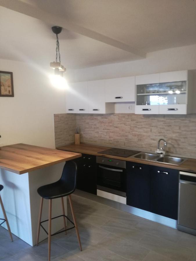 Apartman Laus Zavalatica Extérieur photo